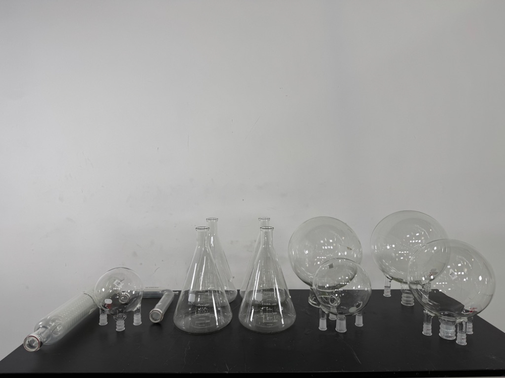 Image of Lot Of Miscellaneous Glassware